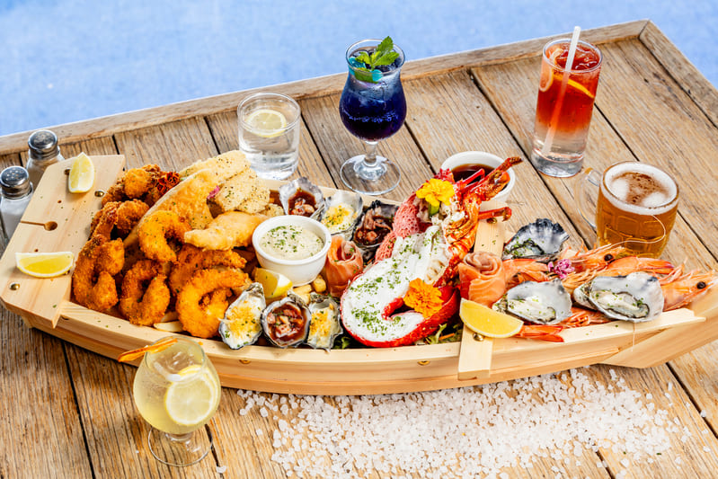 oceanfront dining ulverstone